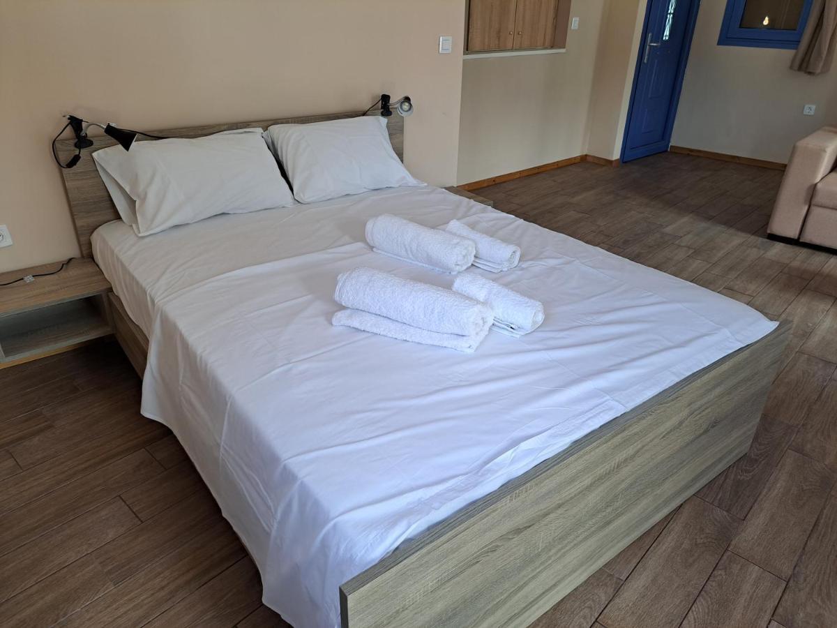 Blue Moon Apartment Agia Efimia Zewnętrze zdjęcie